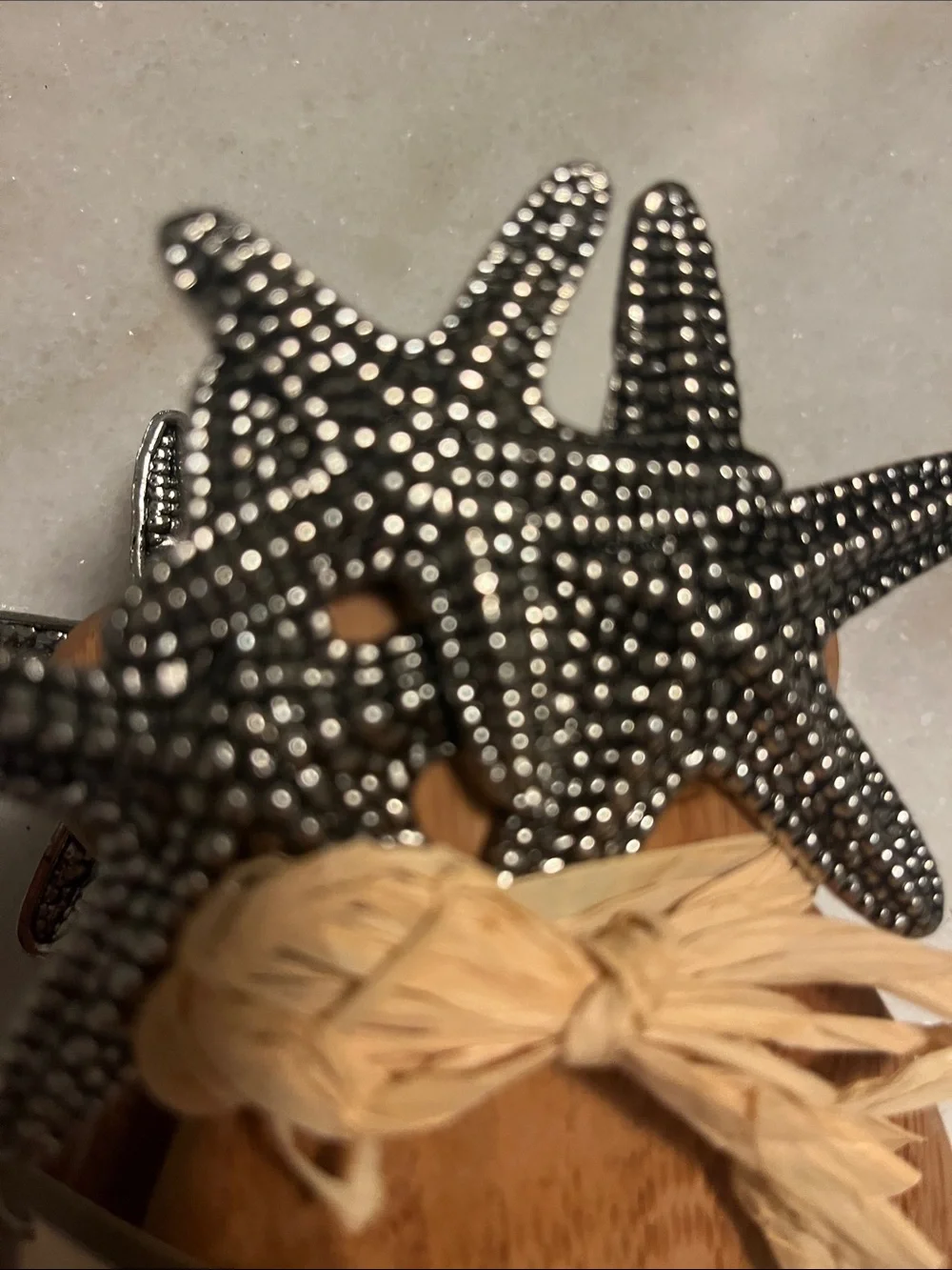 Pier 1 Bamboo Salad Hands with Silver Starfish Accents